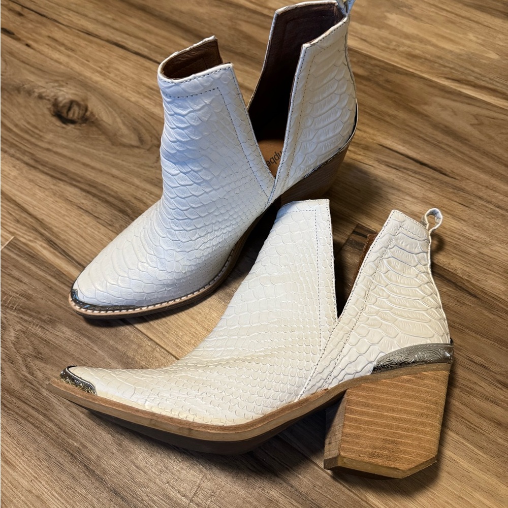 Jeffrey Campbell White Boots